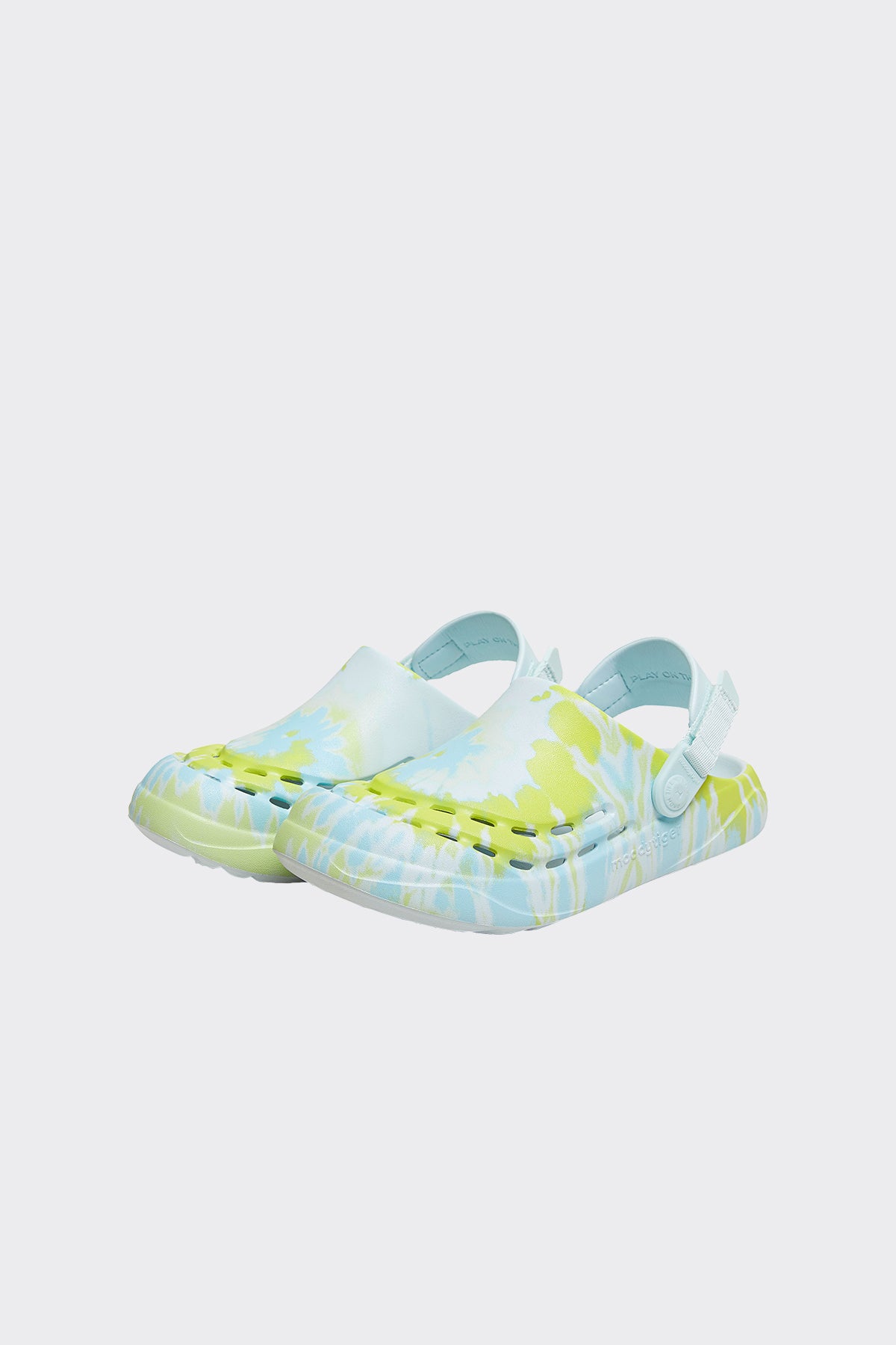 **Blossom Cyan**