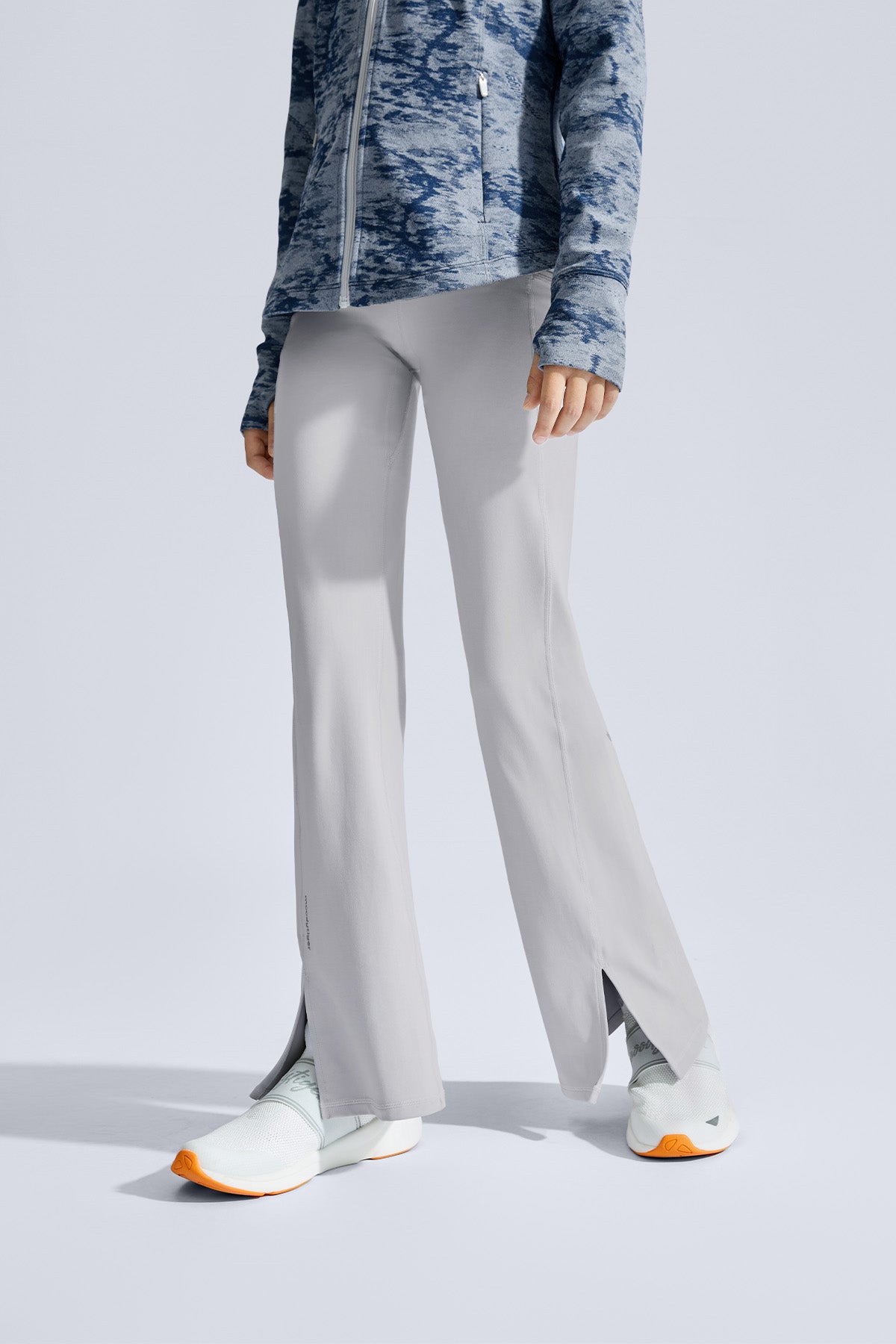 **Moon Grey**