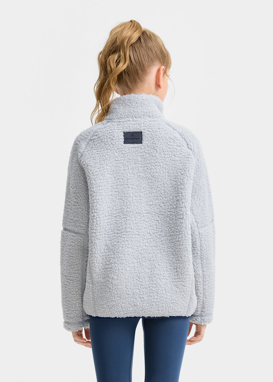 **Moon Grey**