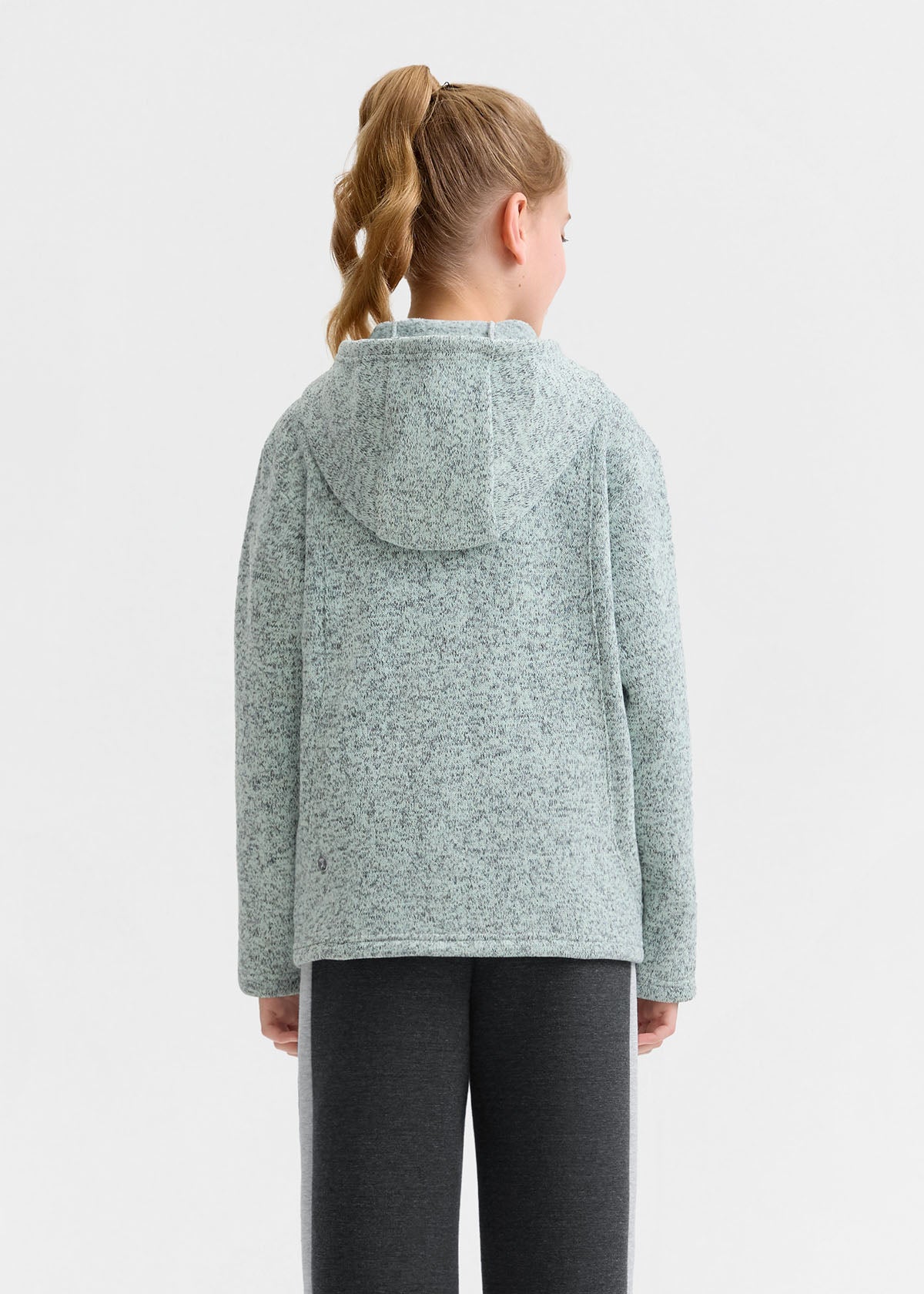 **Pale mint**