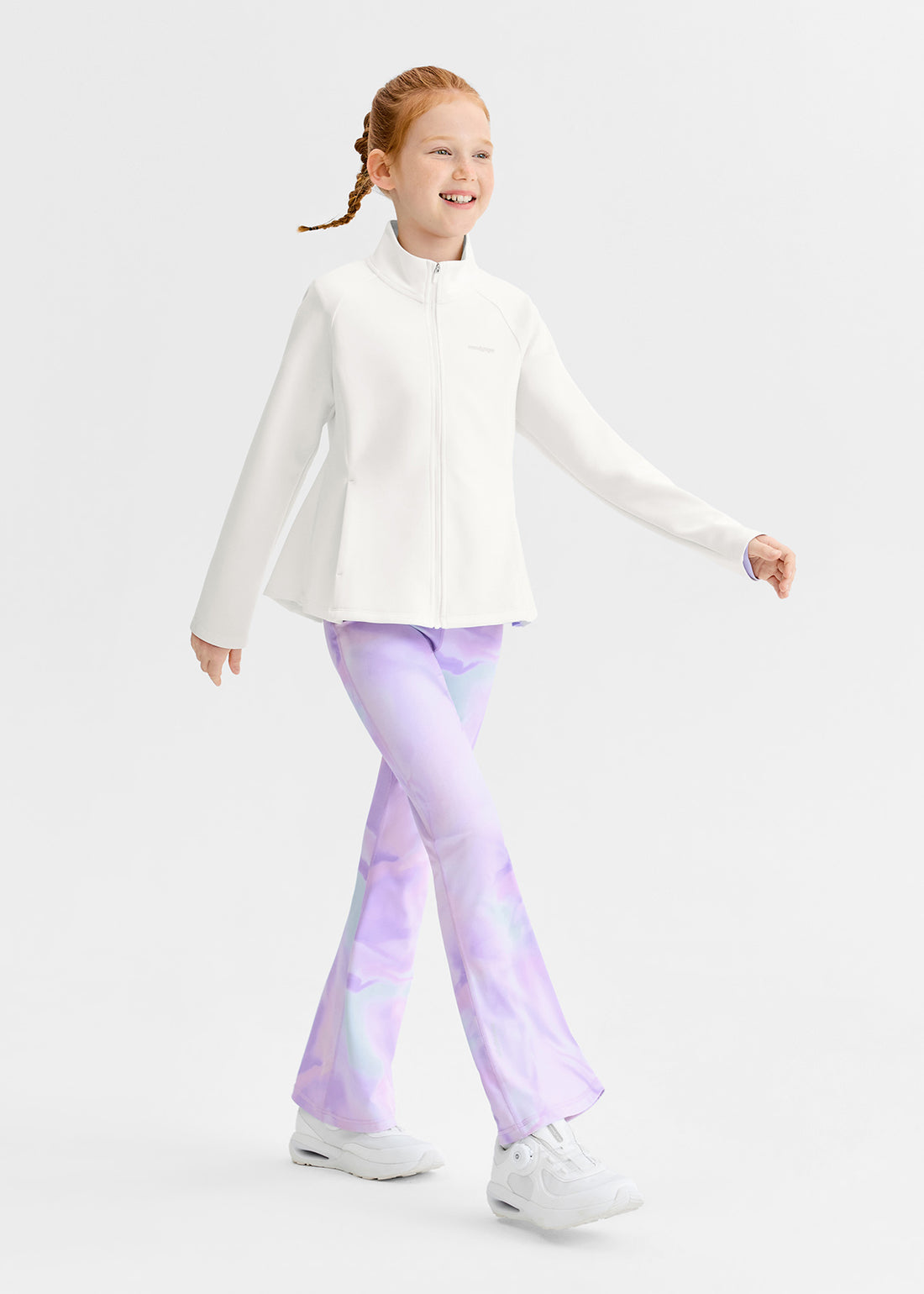 **Cloud Dancer**