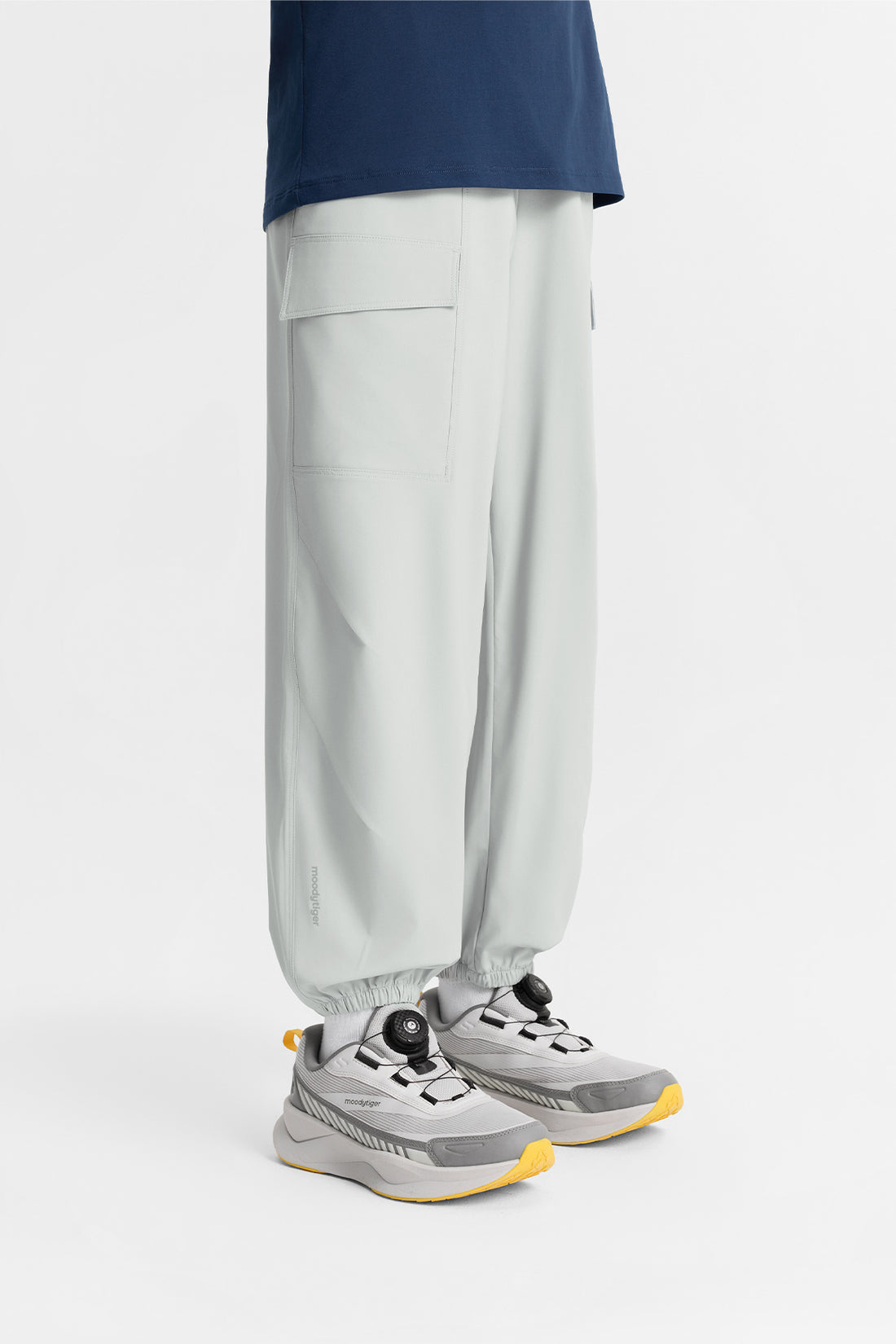 **Moon Grey**