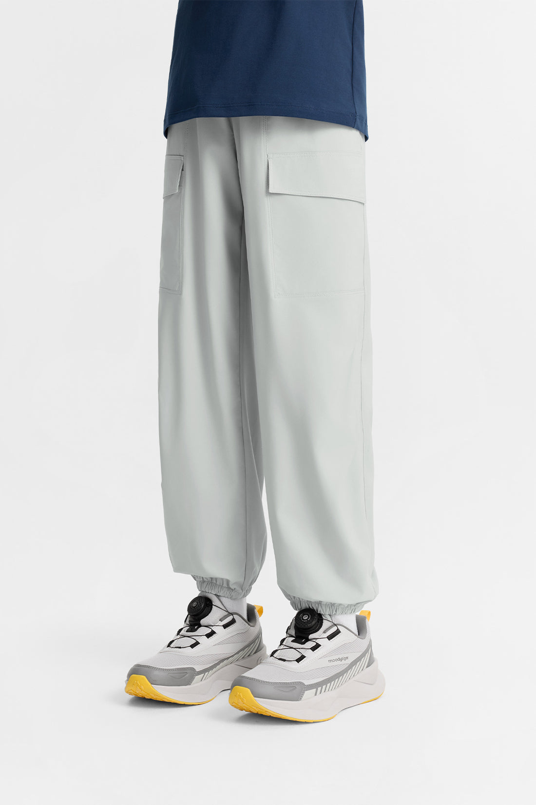 **Moon Grey**