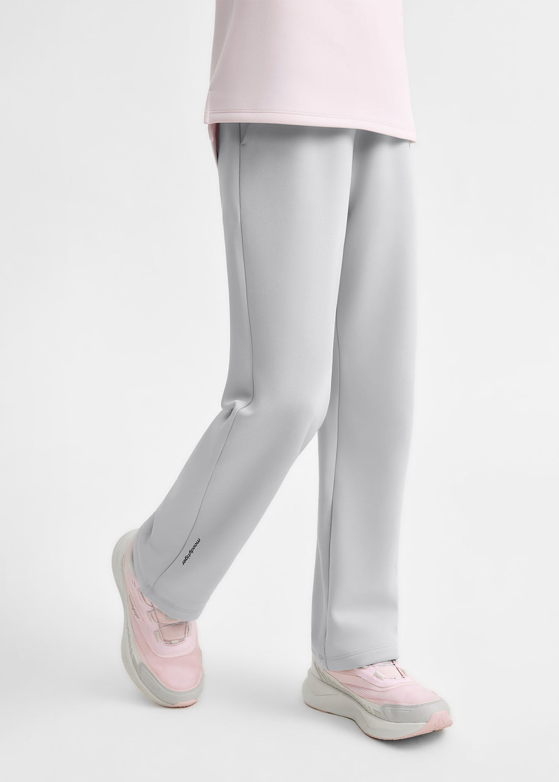 **Moon Grey**