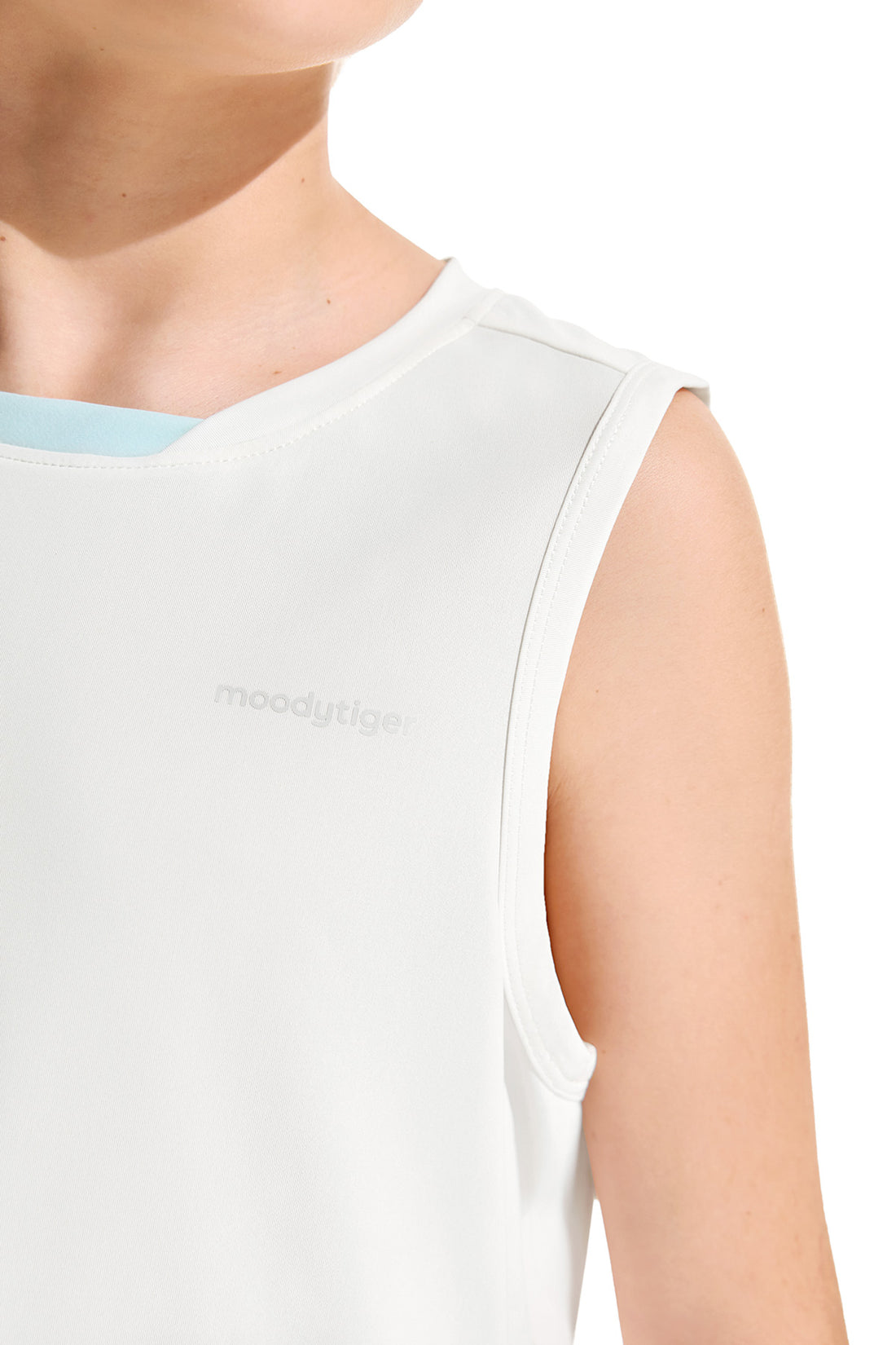 Light weight Tank **Cloud Dancer**