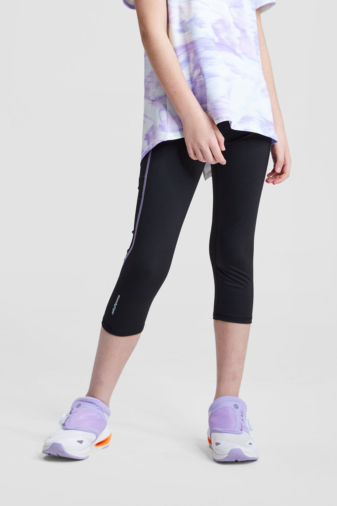 On Style Cropped Leggings **Charcoal Black**