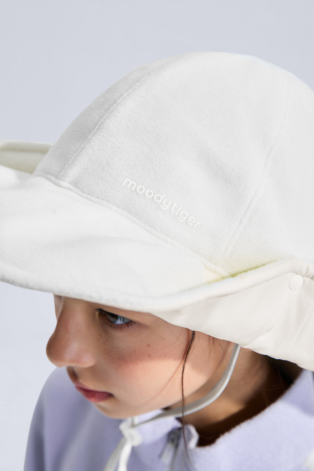 Protective Hat **Blanc de Blanc**