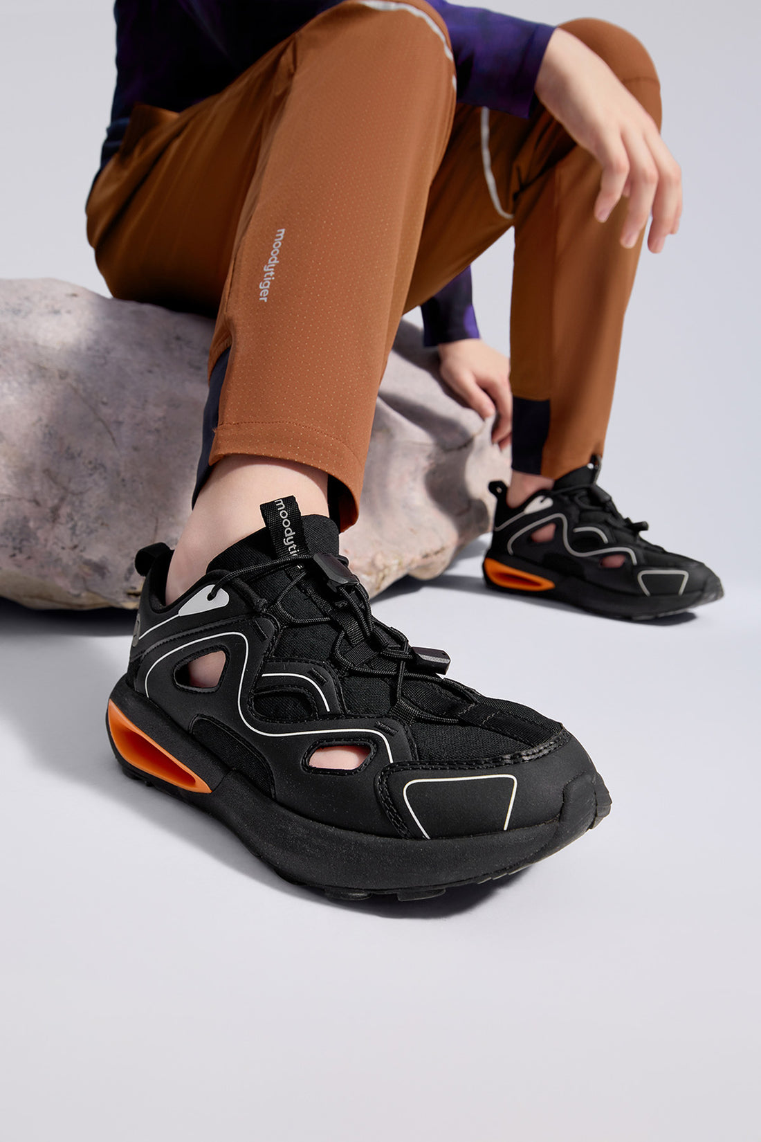 SWINGY Q WS **Charcoal Black**