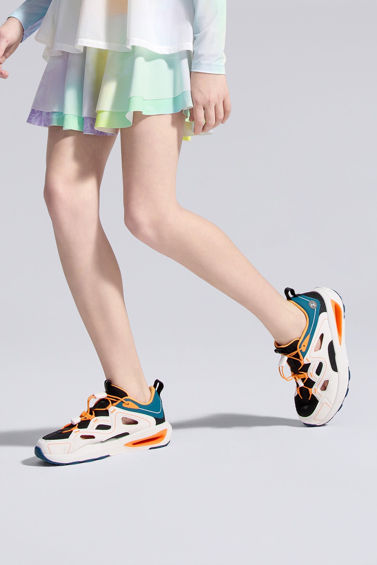 SWINGY Q WS **WTE/BLK**