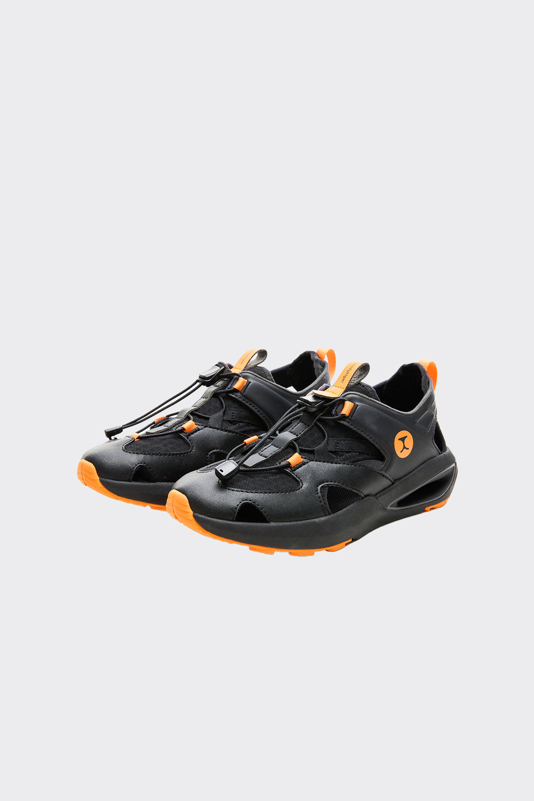 SWINGY TREK **Charcoal Black**