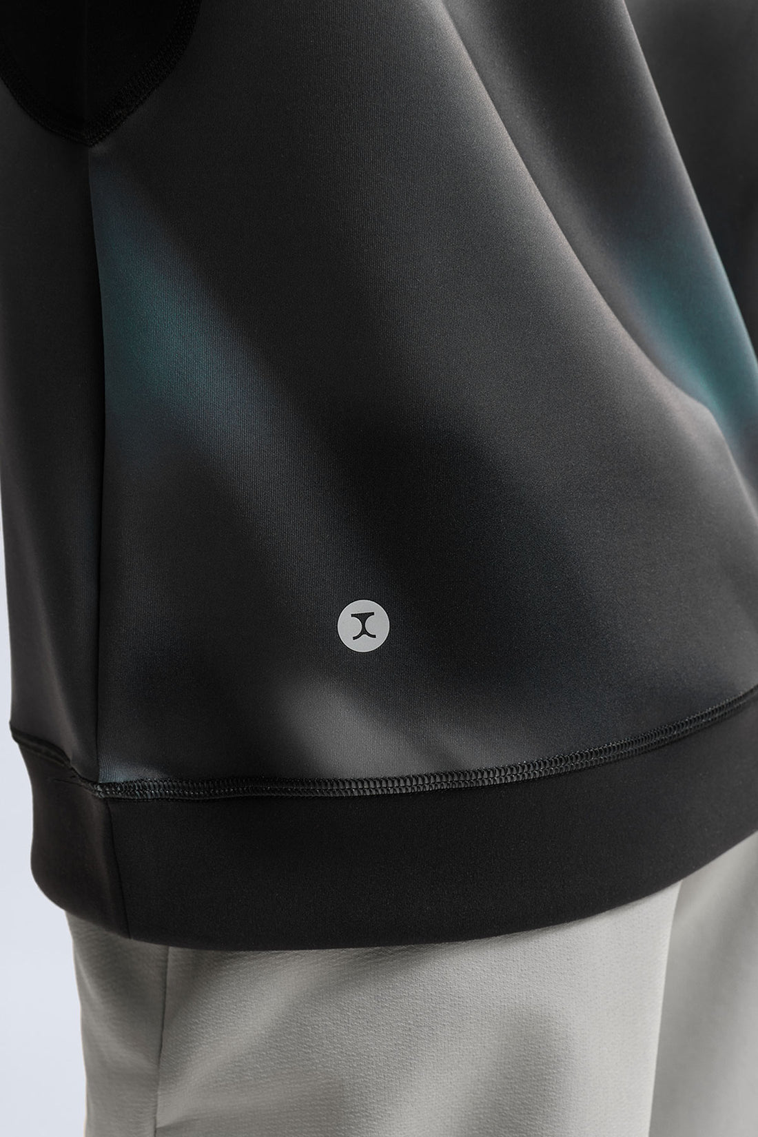 Sport Pullover **Warm Wind Gray**