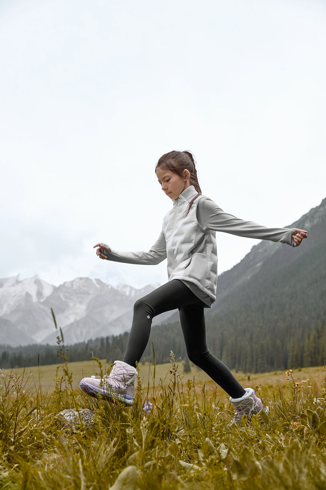 Stretch Sports Down Vest **Cloud Dancer**