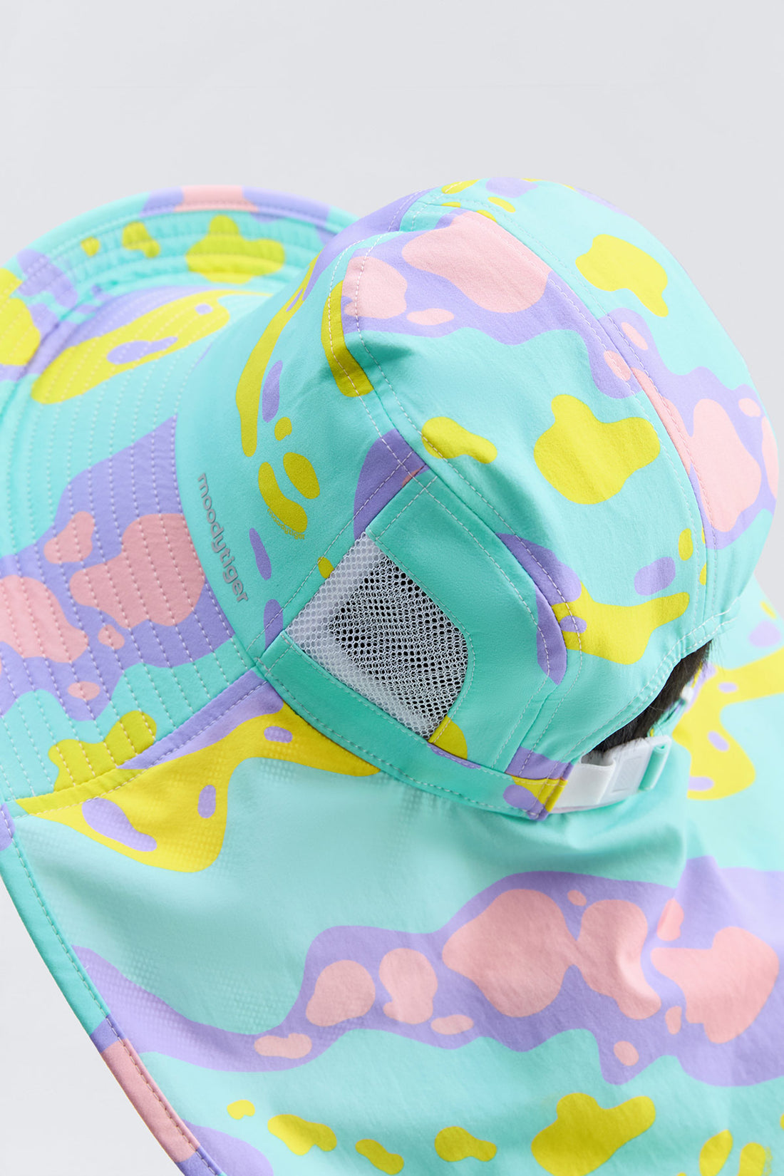 Sunny Shield Hat **Frog Cyan**