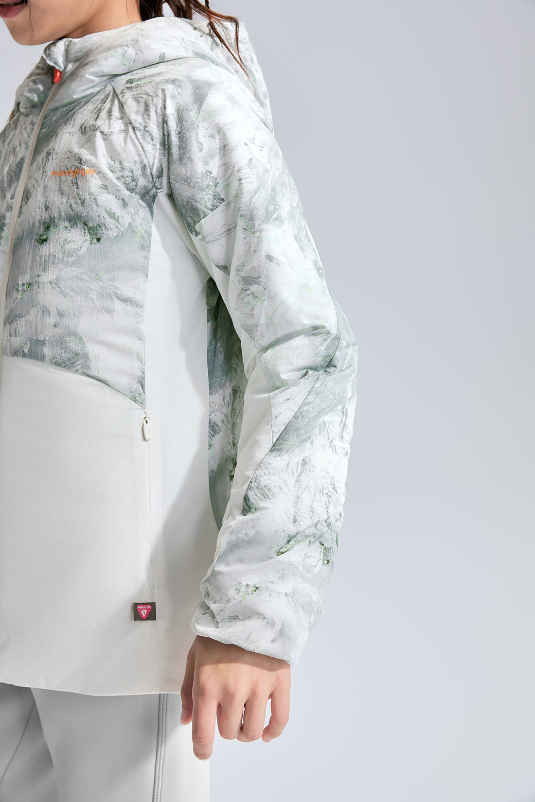 Woven Jacket **Mountain Sound White**